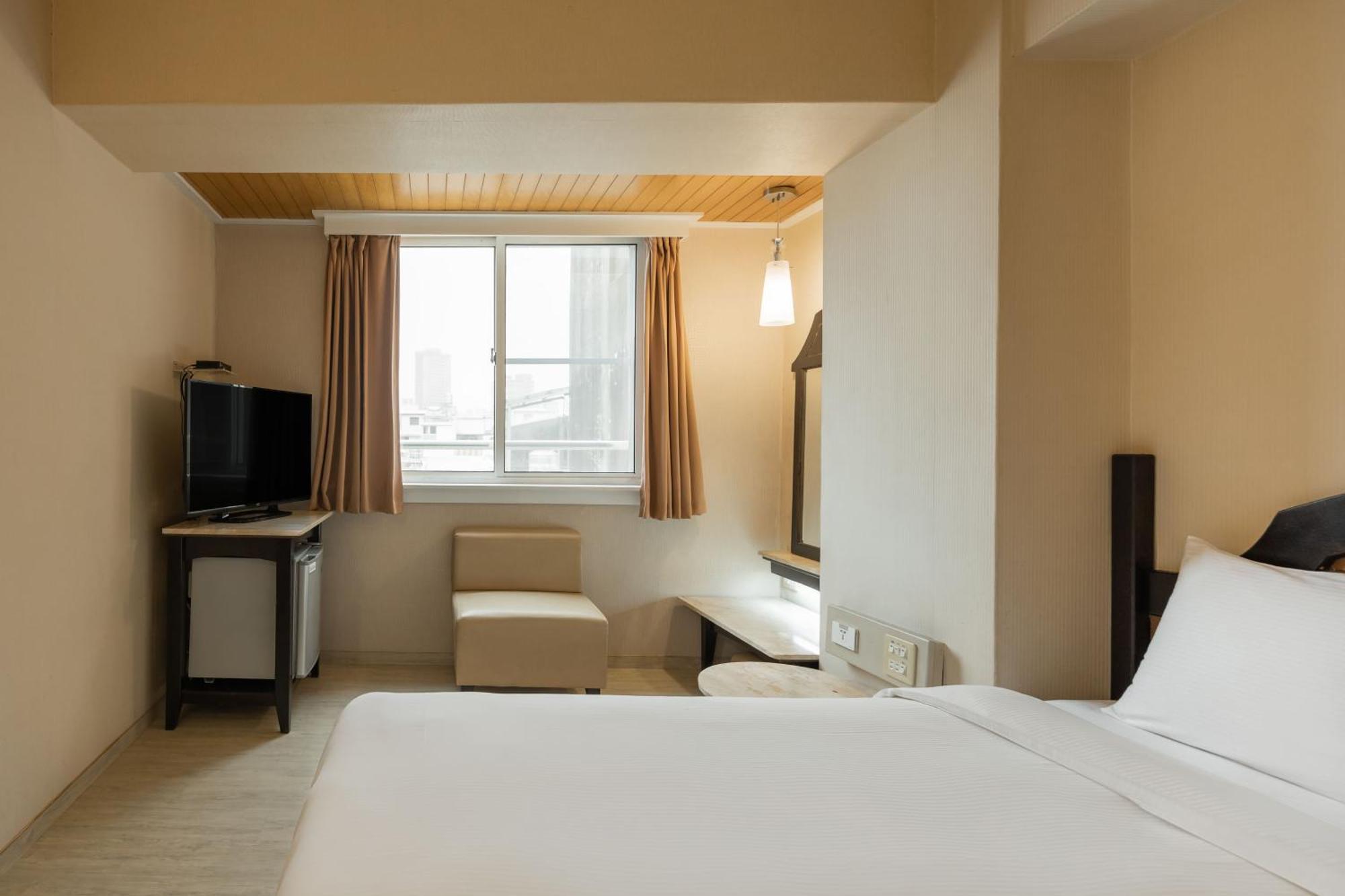 Kindness Hotel Weiwuying Kaohsiung Pokój zdjęcie