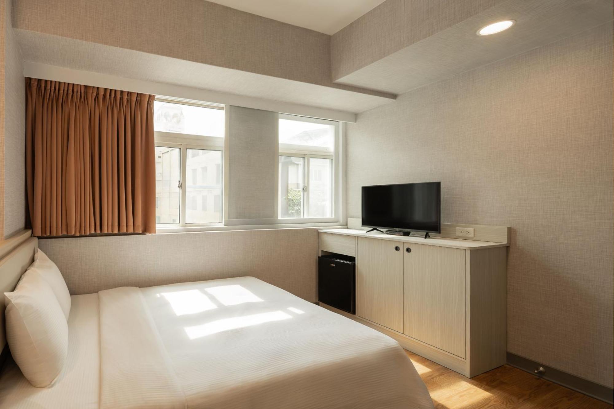 Kindness Hotel Weiwuying Kaohsiung Zewnętrze zdjęcie