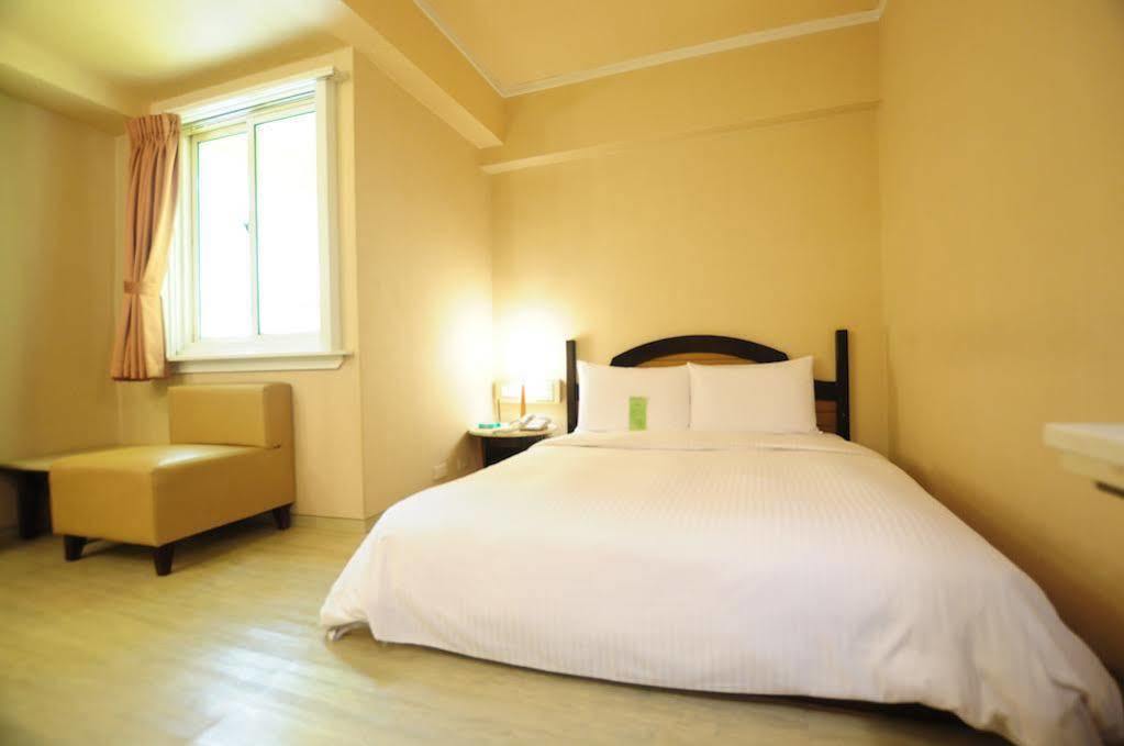 Kindness Hotel Weiwuying Kaohsiung Zewnętrze zdjęcie